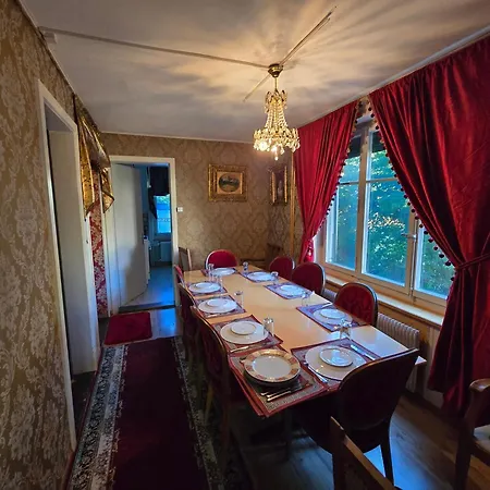 Villa De Maitre In *