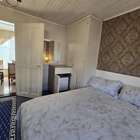 Villa De Maitre In *